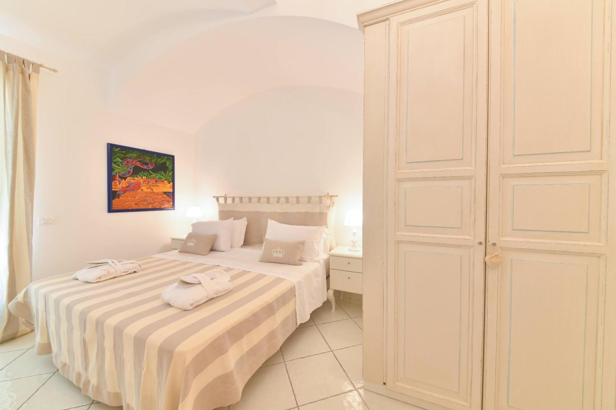 Queen Suite - Luxury Rooms (Adults Only) Forio di Ischia Exteriör bild